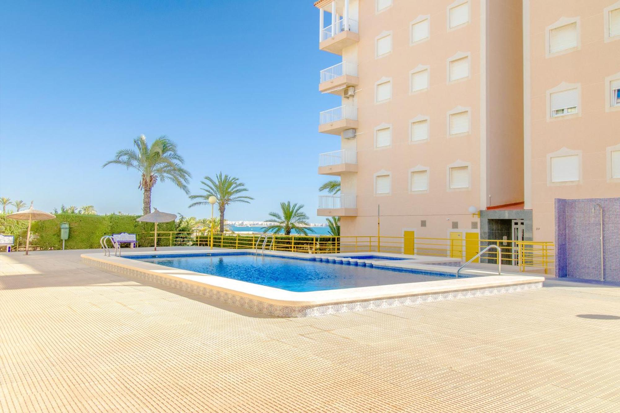 Pleamar Punta Prima Apartment ตอร์เรเวียคา ภายนอก รูปภาพ